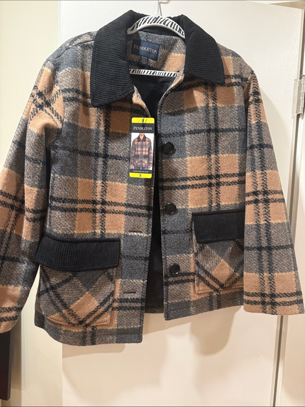 Pendleton Women’s plaid Barn Coat Camel and Gray with Black Trim